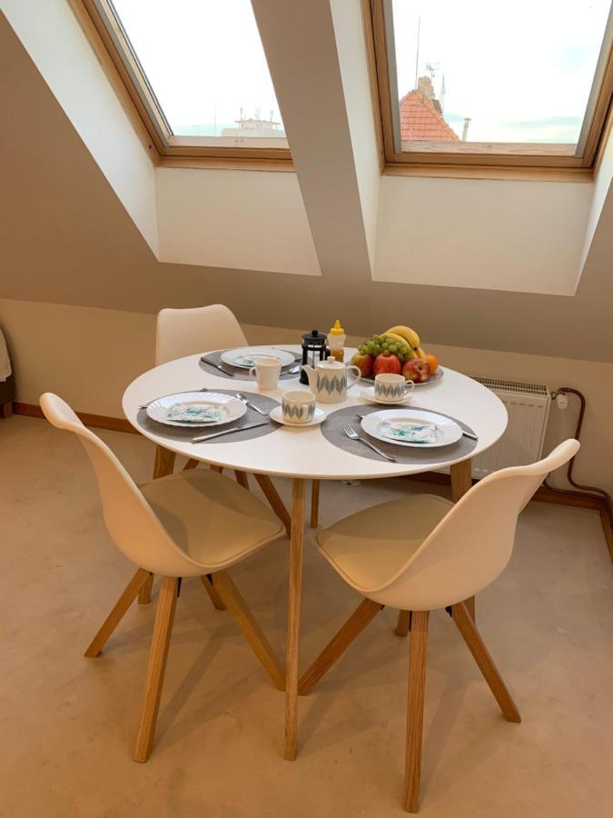 Residence Sarka Praag Buitenkant foto
